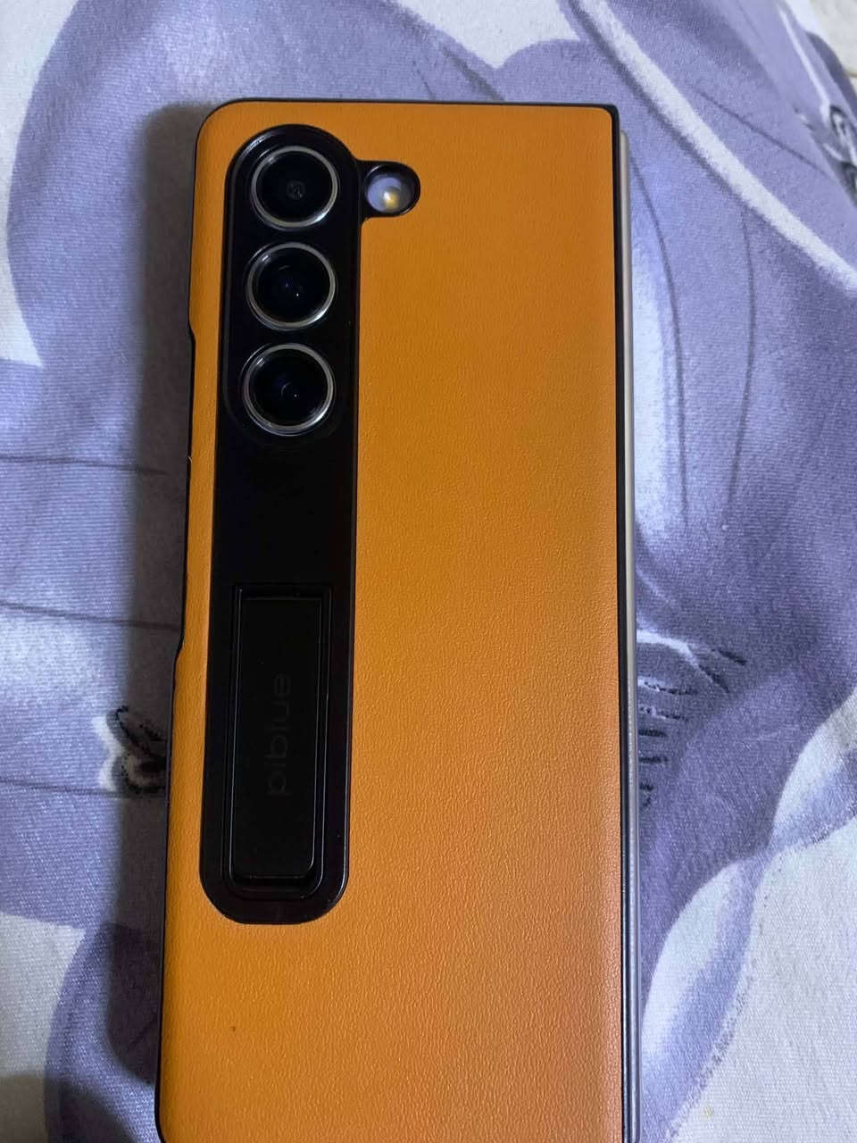 Galaxy Z Fold5جهاز
ذاكره256 ج رام12 بدون ملحقات فقط شاحنته الاصليه   جهازكلشي مابي سرط حيل نضيف واخو الجديد

 يدعم 120 ببجي شاشه 120هيرتز شحن يدوم ساعات
شريحتين وحده عاديه وثانيه الكترونيه ايسيم الشراي يتصل او يتواصل خاص ***********
