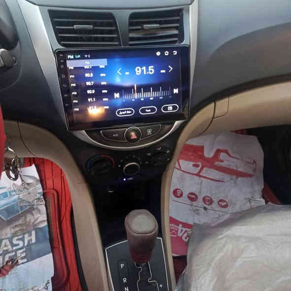 اكسنت موديل ٢٠١٦
استلام شركة ع ايدي 
سلايت 
كاميرا دوارة 
شاشة كبيرة 
غرفتها جديدة ع وضع الشركة 
مكينة ١٦٠٠ دبل قطرة 
ماشية ٨٥ الف كم استخدام منزلي فقط 
بيها جاملغ مصبوغ وبارد بالباب الخلفي 
السيارة مناقصها برغي 
بغداد السيدية ***********
السعر ١١٨ بيها مجال حك الجية كلش بسيط
