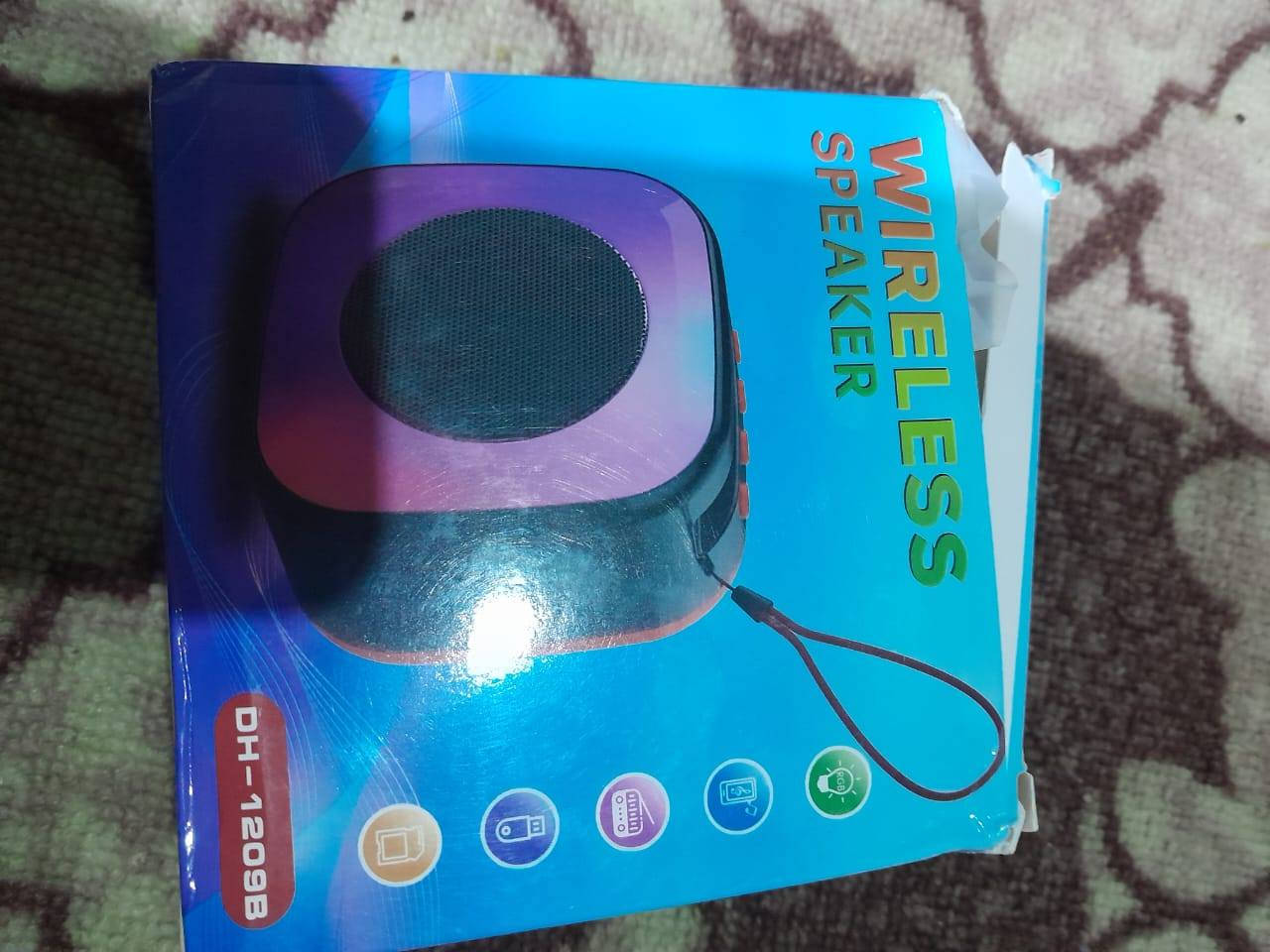 بلوتوث شحن ب٧ الف القطعه


**إذا كنت صاحب هذا الإعلان وتريد حذفه لأي سبب، رجاءا أرسل رسالة إلى الدعم الفني**