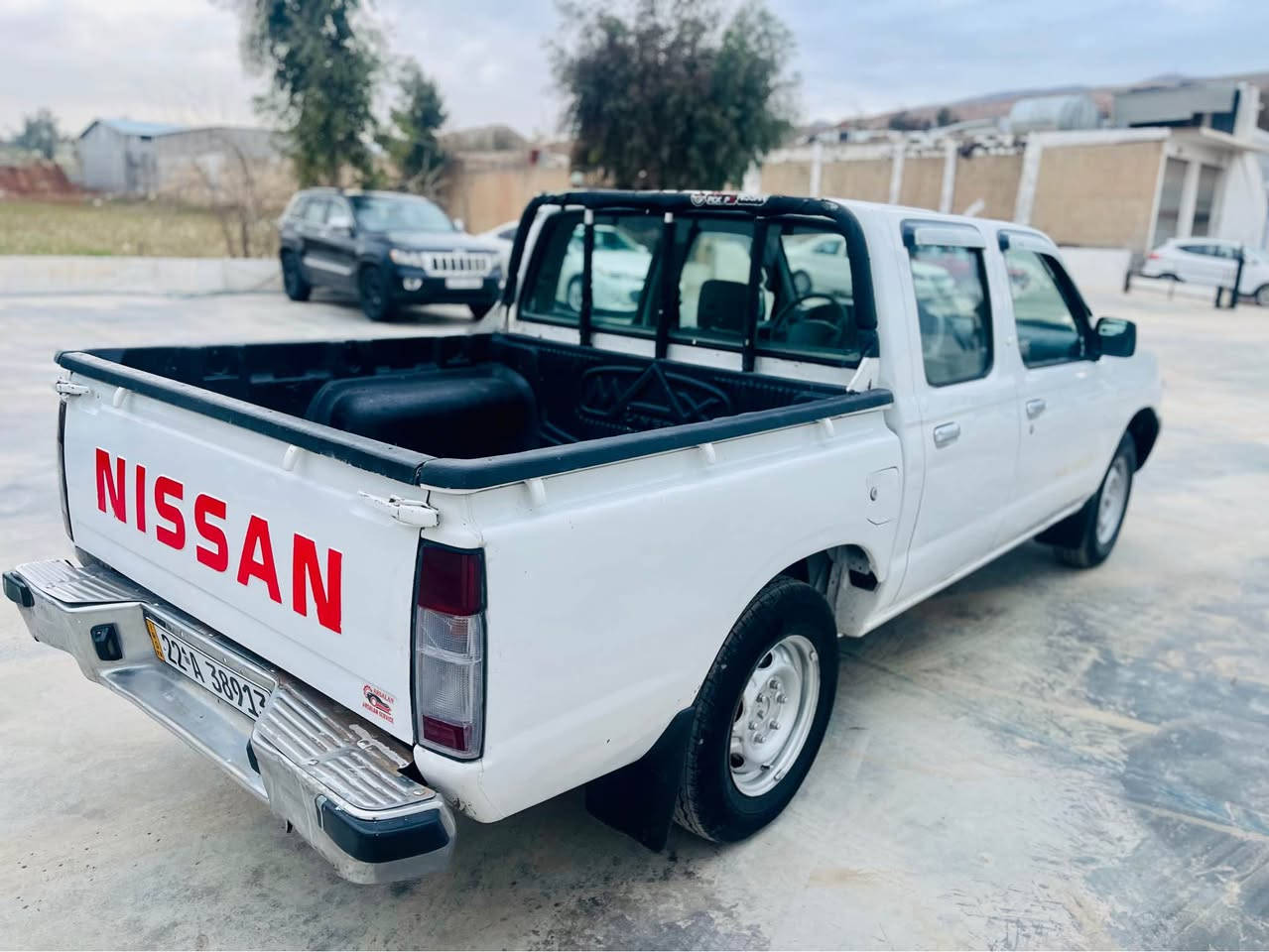 نيسان موديل ٢٠٠١. ته حويل اسل
سنوي تا ٢٠٣٠ نوويه. گيرو مه كينه به شه رت
بي بوياغه.  ليدراوي نييه. 
ته حويل غرامه براؤه به شه رت
سعري ٩١$
***********
*********** كويسينجاك, أربيل
