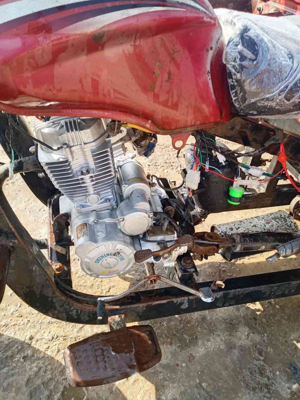 ستوته للبيع 2020 اوراق كامله اصليه شرط الترقيم
 شاصي مكفول تخم تايرات جديد
 كهربائيات شغاله كلها جديد ضفيرة وملحقات جدد مكينة مجفته جديد ملف جديد كلجات جديده  اكسن كبس جمرة مكينة جمرة 19 اي نقص مابيه سعر مليون 150وبيه مجال حك جيه 
بغداد الغزالية *********** واتساب
