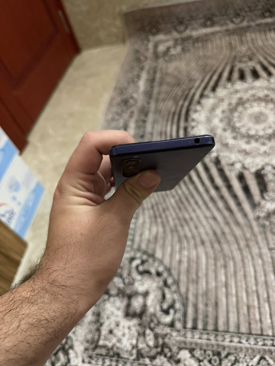 Sony xperia 1mark3 5g
سۆنی ئێکسپێریا ١ مارک ٣ بۆ فرۆشتن مۆبایلەکە کەمەک ئیتارەکانی شوختی هەیە لە رەسمەکە دیارە شاشەی بێ تەبعە خاوێنە  ٢٥٦ گێگایە رام ١٢ یە سناپ دراگۆنی ٨٨٨ لەسەرە بۆ گەیمینگ و کاری قورس دەبێ شاشەی ١٢٠ هێرتزە 4k یە ئەمۆلیدە کامیرەی 4k یە مۆبایلەکە نەکرایتەوە بەشەرتە سعری ٢٢٥ هەزارە لە هەولێرم 

سوني اكسبريا ١مارك٣ للبيع جهاز ٢٥٦ كيكا و رام ١٢ شاشه ١٢٠ هيرتز 
شاشه 4k اموليد معالج قويه سناب دراكون ٨٨٨ كامرات 4k باقي مواصفات معروفه الشاشه بدون طبع مابيها طبع مامفتوح سعر٢٢٥ الف و مكاني اربيل


**إذا كنت صاحب هذا الإعلان وتريد حذفه لأي سبب، رجاءا أرسل رسالة إلى الدعم الفني**