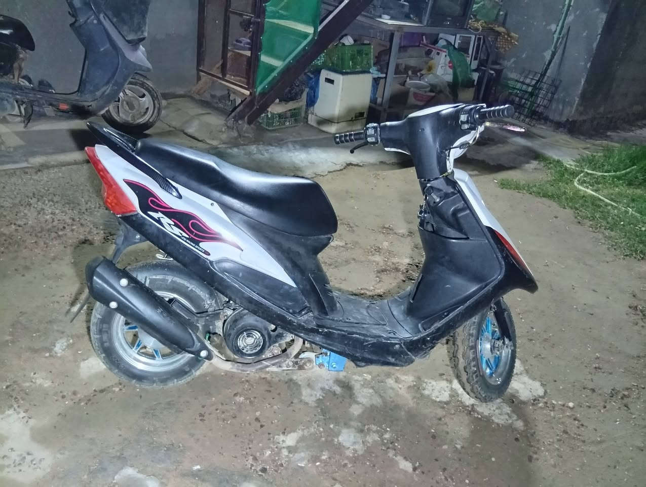 دراجه ماكس مزود بوشه 55 صالنصه رياضي وياله رياضي شلعه خير من الله  السعر خاصه متواجد بكل وقت مكاني بابل المسيب رقمي للتواصل ***********
