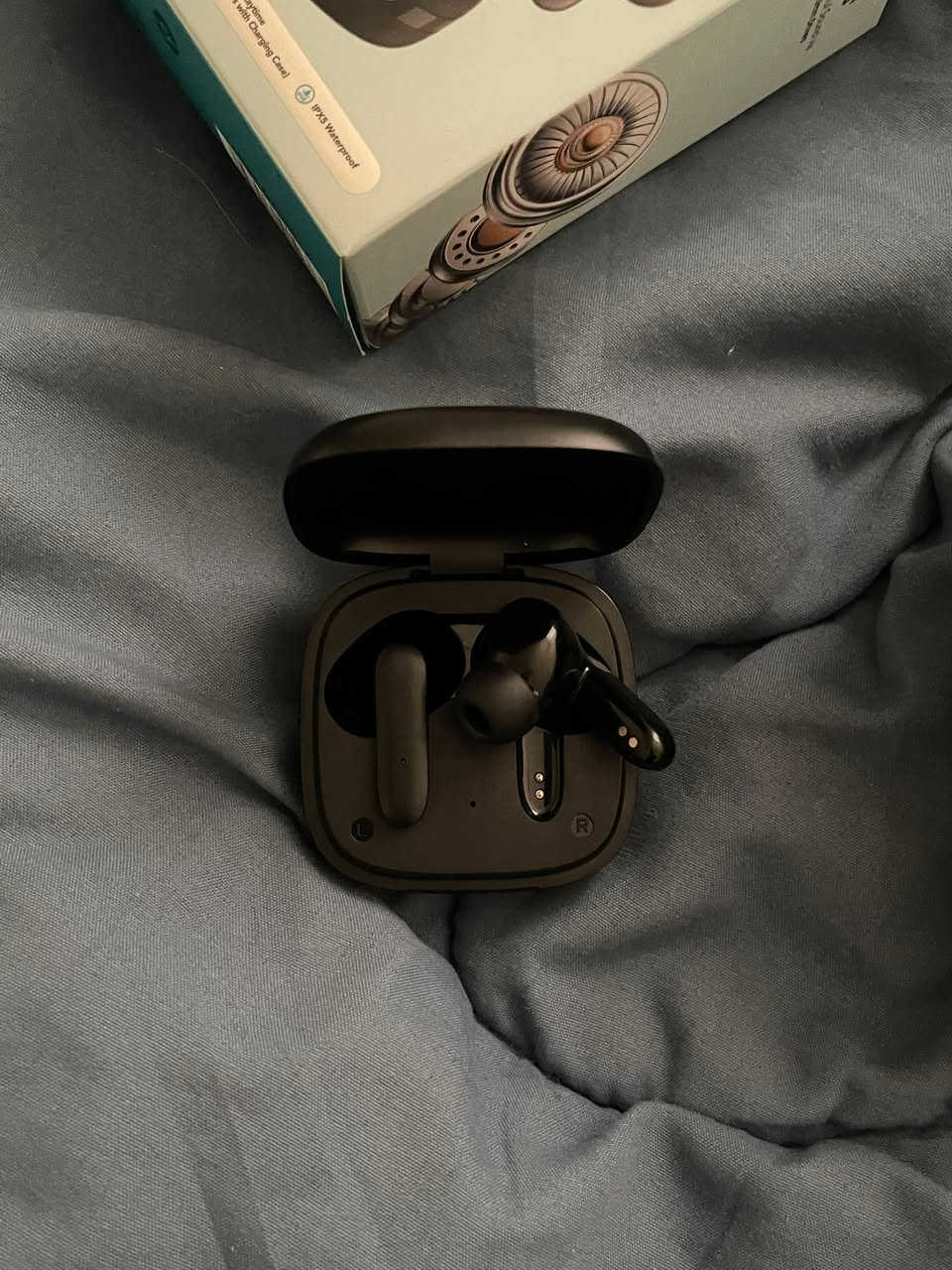ايربود ماركة ANKER R50 صوت وعزل عالمي شحن تايبسي يطول 20 ساعة (سعرة 10 الف) وبالعافية


**إذا كنت صاحب هذا الإعلان وتريد حذفه لأي سبب، رجاءا أرسل رسالة إلى الدعم الفني**