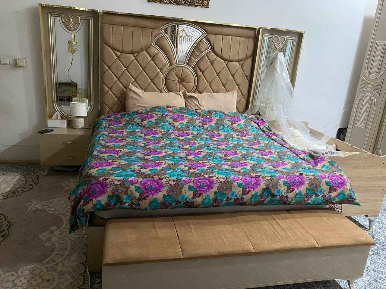 غرفه نوم تركي ضخمة درجة أولى نظيفة 10 قطع مستخدم شي قليل ب مليون وبيها مجال قليل
مكانها يوسفية


**إذا كنت صاحب هذا الإعلان وتريد حذفه لأي سبب، رجاءا أرسل رسالة إلى الدعم الفني**