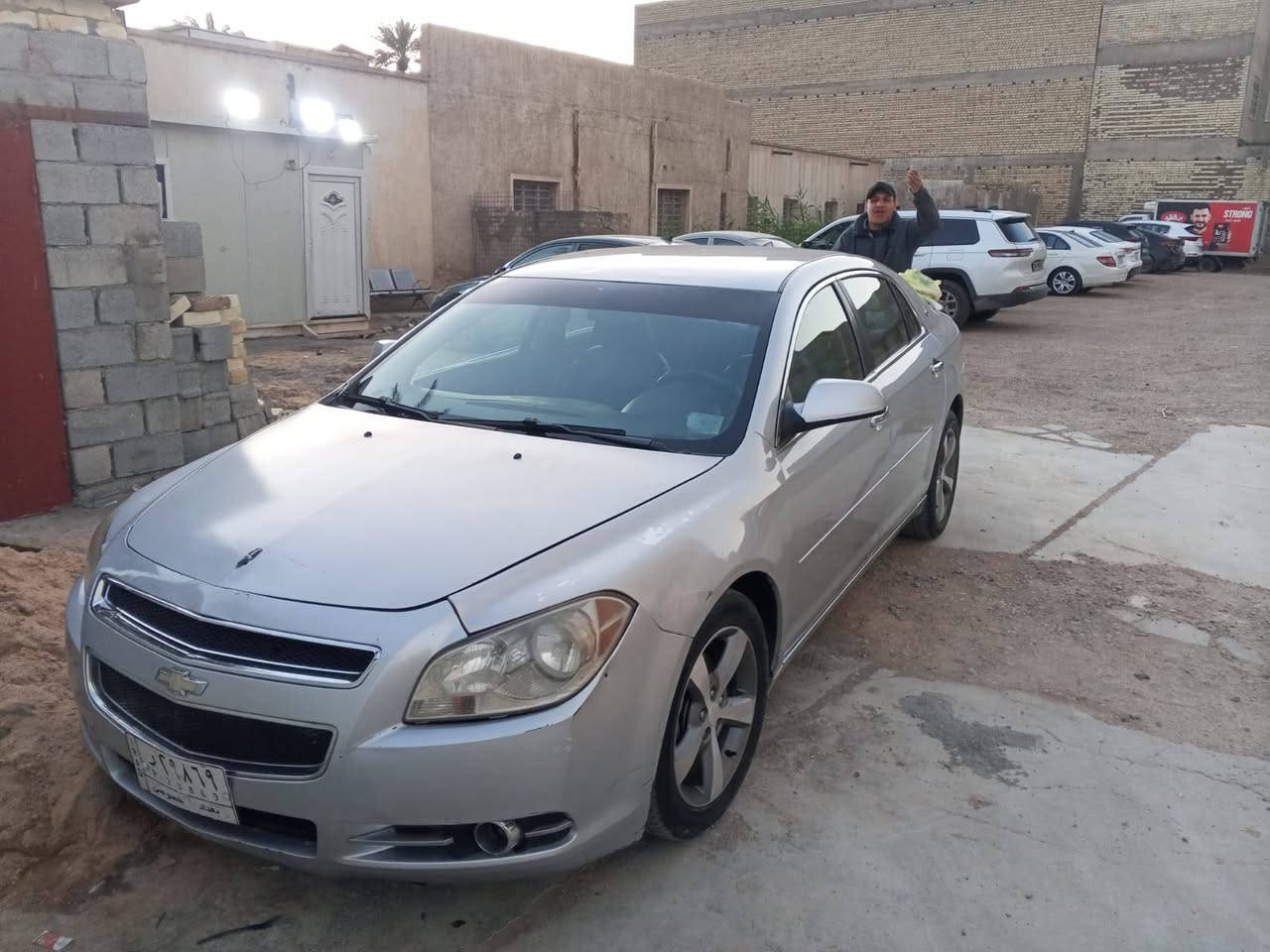 سلام عليكم ماليبو موديل 12 غزال سياره كلش حلوه تبريد مكينه كير فقط بيهه تنقيص بصيط بدون بخار ترايك وين مايعجبك وبيهه الباب الخلفي بيهه ضربه تجي عل بارد سعر 65 وبيهه مجال قليل او مراوس وانطي فرق مكان سياره بغداد الشعله ***********
