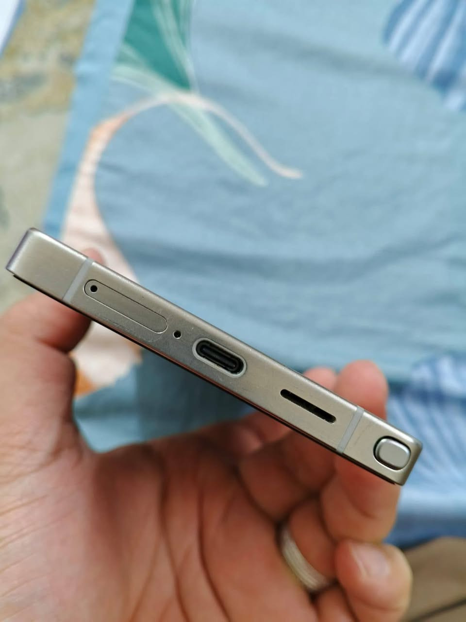 S25 الترا 
ذاكرة 256
نظيف كلش مع ملحقاته رايده
 بمليون و100 الف قفل
بغداد 
***********
