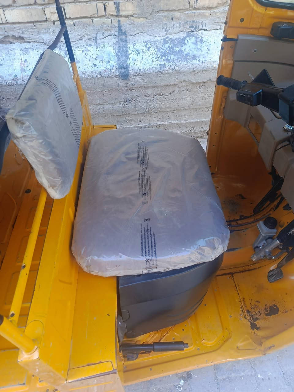 السلام عليكم تكتك 2020/8 تكتك چادر جديد دوشمة جديدة تخم سويچ جديد المكينة مجفته رقم وسنوية باسمي
تحويل شوكت ما تريد 

تحتاج ضفيرة كهربائيات امامية 
بيها صوت بلمحرك جفتتها بسبب الصوت
تكتك الله شاهد ما مشتغل بيها شي قليل
من الكراج للبيت 
سعرها 6600 بيها مجال

متواجد خاص


**إذا كنت صاحب هذا الإعلان وتريد حذفه لأي سبب، رجاءا أرسل رسالة إلى الدعم الفني**