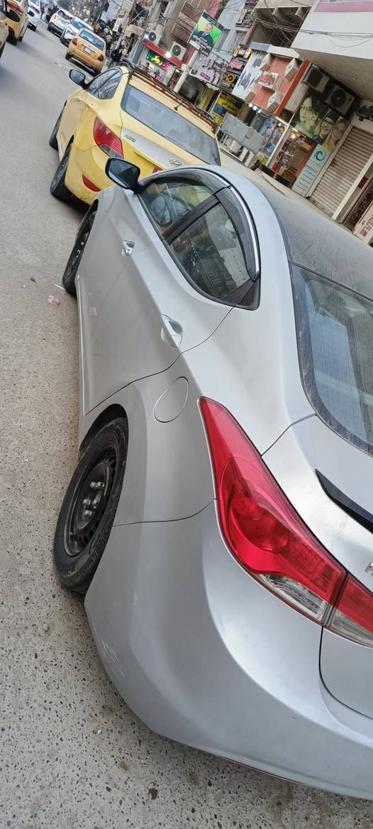 اسلام عليكم....
النترا 2012 وارد خليجي محرك 1800
كير محرك مكفول 
منظومه تبريد جديده 
منظومه زنون جديده
تخم تاير جديد 
صدر كله جديد 
دوشمه جديده 
رقم جديد شاده
شاشه كاميرا شاد جدد 
السياره مسويلها ادامه كامله 
صبغ حزام مكاني ساحه ميسلون أو الدوره 
سعرها 92 وبيها مجال بسيط ***********
