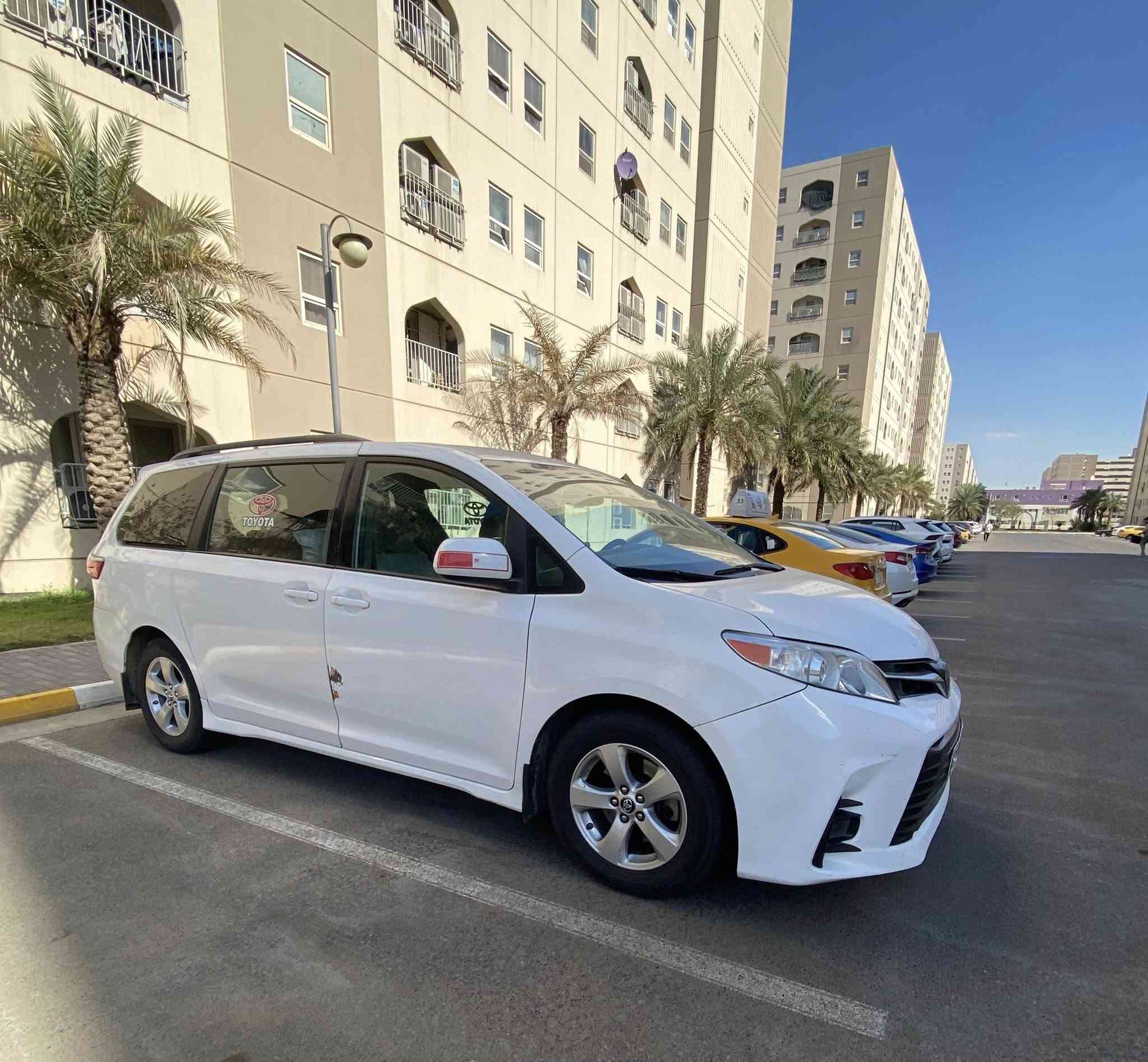 للبيع سينا موديل 19 حادث خفيف بدون ارباك مكان سيارة بغداد  ***********
