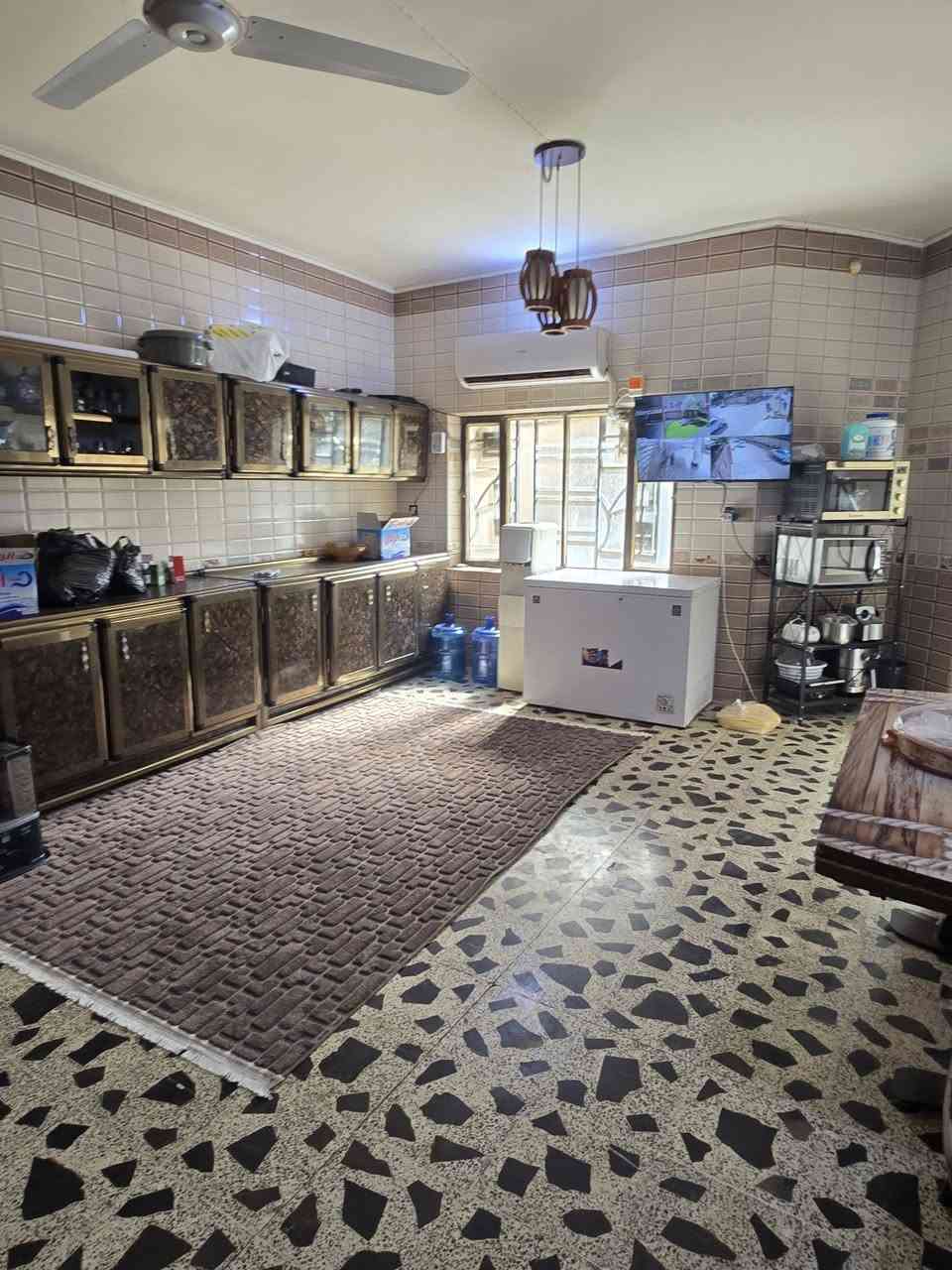 ياالله اللهم صل على محمد وال محمد عرض جديد دار للبيع طابو صرف مساحه ٤٥٠م طابقين طابق الأول فرفتين نوم صاله واستقبال ومطبخ حار وبارد كراج سياره حديقه بيت نضيف وجديد طابق الثاني غرفتين نوم صاله ومجمع صحيات كربلاء طويريج حي المثنا جميع الخدمات متوفره قرب تربيه الاستفسار مراسله صفحه او الاتصال على الارقام التاليه او مراجعه مكتب سيد علي النعيمي مقابل مدرسه امل الاجيال 
***********
***********
***********
