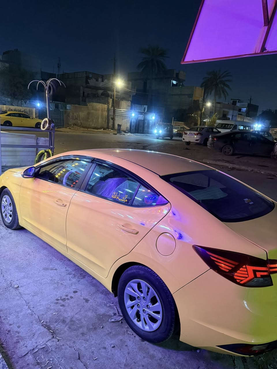 السلام عليكم شباب الانتره مديل 2020
حادثها تبديل بنيد فقط 
وبعراق بيها ضربه ب جاملغ خلفي وقبق جنطه 
سياره مكينه 2000دوش
كير AT
السعر 119 بيها مجال قليل 
رقمي ***********
