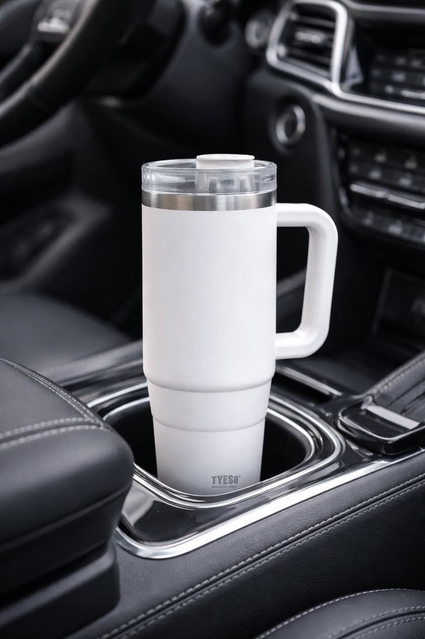 مطارة TYESO الحرارية
مطارة عملية وأنيقة مصنوعة من ستانلس ستيل عالي الجودة، بعزل حراري مزدوج يحافظ على حرارة المشروبات الساخنة وبرودة المشروبات الباردة لساعات طويلة. تصميم مريح مع يد قوية للحمل وسدادة محكمة تمنع التسريب. مناسبة للاستخدام اليومي في الدوام، السيارة، النادي الرياضي أو الرحلات. متوفرة بعدة ألوان عصرية تناسب كل الأذواق
للتواصل ***********
