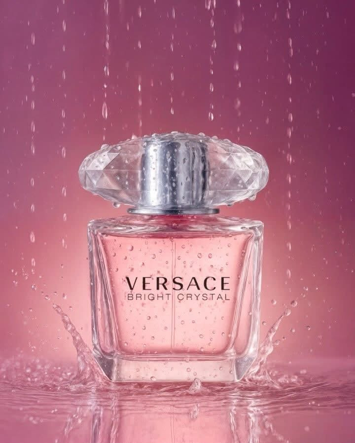 عطر فيرزاتشي برايت كريستال ✨🌸
 • عطر نسائي ناعم يجمع بين الأزهار، المسك، والعنبر لجاذبية تدوم طويلًا.
 • مكوناته الفواحة مثل زهور الرمان واللوتس تمنحك لمسة أنثوية مميزة.
 • مزيج فريد يوازن بين برودة الشتاء ودفء الصيف ليكون مثاليًا لكل الأوقات.

#عطر_نسائي #فيرزاتشي #برايت_كريستال #أناقة #جاذبية #ثبات_عالي #رائحة_فاخرة #أنوثة #عطور #لمسة_ناعمة


**إذا كنت صاحب هذا الإعلان وتريد حذفه لأي سبب، رجاءا أرسل رسالة إلى الدعم الفني**