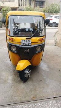 ا لسلام عليكم للبيع باجاج موديل 2019 بيها رشات صبغ  مع الدوس معمره وجا...