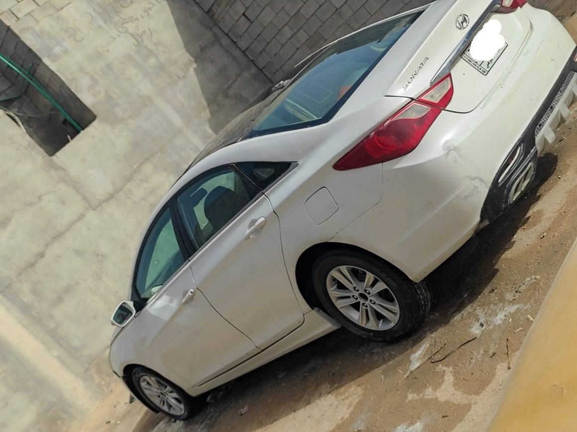 السلام عليكم للبيع سوناته خليجي فول موصفات بنراما موديل 2011 رقم بغداد الماني مشروع وطني سنويته بعدهي ما منتهيه  شرط التحويل مكينه وكير 2400 دووش شرط الفحص لا تبخير ولا تنقيص حدادته نص عمر كهربئياته كله شغاله شاشه تاب ارضيه جلد سياره بيه ضربه جنطه تبديل جاملغ خلفي وصبغ عام ابيع كووم حديد بس اصوليات يدور سونار ومندلاوي لا يخابر سعر 72 وبيه مجال كلش قليل مكان سياره بصره استفسار اتصل ***********
