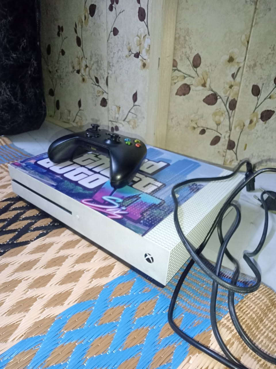 سلام عليكم إكس بوكس ون اس للبيع ذاكره نص تيره جهاز لوك ستيكر جهاز كامل ملحقات ما مفتوح جديد أي صيانة ما داخل جهاز تجي وتفحص كبال عينك ويا يده اصليه ويا بطاريه مال يده اصليه ويا حساب كيم باس شهرين شنو الي يعجبك تكدر اتنزل من جي تي اي او اي لعبه اون لاين مفتوح السعر 170 وبي مجال بسيط للشراي مكاني بغداد طالبيه ماعندي توصيل رقم الاستفسار ***********
