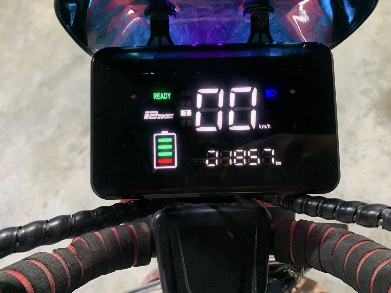 سلام عليكم باسكل شحن للبيع  نظافة 100‎%‎ شرط فحس سعر 350مجال مكان كركوك ئازادي 
للستفسار 
***********
***********
