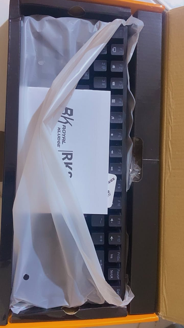 شلعة dhl قيم واخذهن بالعافية ❤️
ربي يرزق الجميع


**إذا كنت صاحب هذا الإعلان وتريد حذفه لأي سبب، رجاءا أرسل رسالة إلى الدعم الفني**