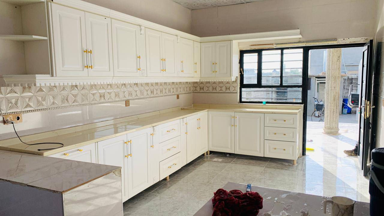 جانب من اعمالنا
المنيوم سراي تركي اصلي سعر المتر مربع مع جام 65 دولار 
ابواب المنيوم صحيات سعر الباب 170 دولار كامل
ويوجد لدينا المنيوم مفصلي ثقيل سعر المتر 58 دولار
ويوجد لدينا المنيوم مفصلي مسح سعر المتر 40 دولار 

ويتوفر لدينا بلاستك سراي بكل الوانه 

بلاستك سراي ابيض5 دولار المتر
بلاستك سراي صاجي 6 دولار المتر
بلاستك سراي اسود 6.5 دولار المتر

ابواب بلاستك ابيض 125 الف
ابواب بلاستك صاجي 165 الف
ابواب بلاستك اسود 180 الف

ويتوفر لدينا ابواب حديد نضام قاصه فصال مع صبغ حراري 

كاونترات المنيوم مع ابواب بالون بريس مع مرمر سعر المتر ارضي ومعلق 435 الف مع هديه ساحبه وطباخ منضدي اذاكان عدد الامتار 6 متر فما فوق 

للاستفسار 
***********
***********
