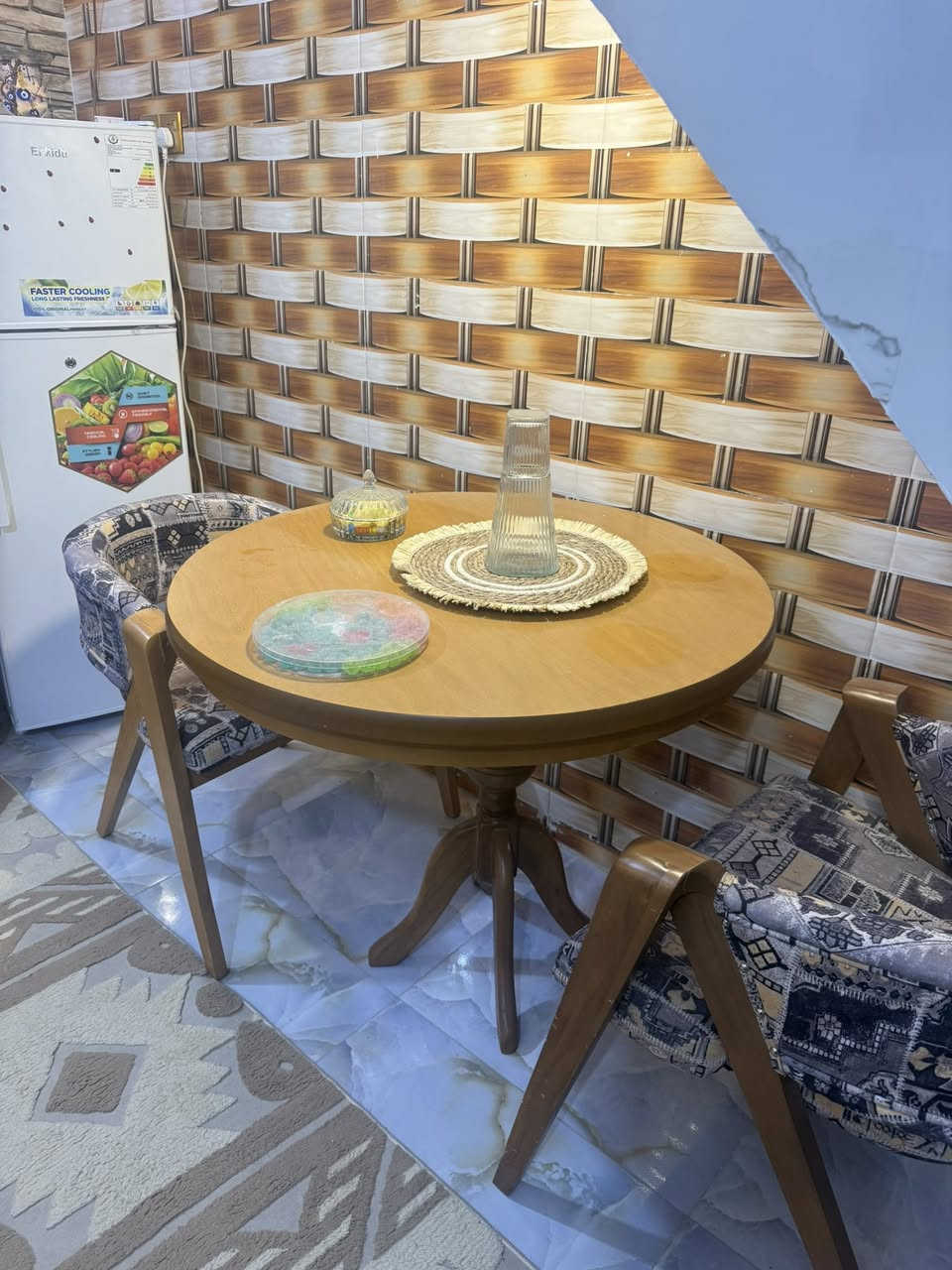 ميز طعام +نص تخم للبيع نضيفات اخو الجديد


**إذا كنت صاحب هذا الإعلان وتريد حذفه لأي سبب، رجاءا أرسل رسالة إلى الدعم الفني**