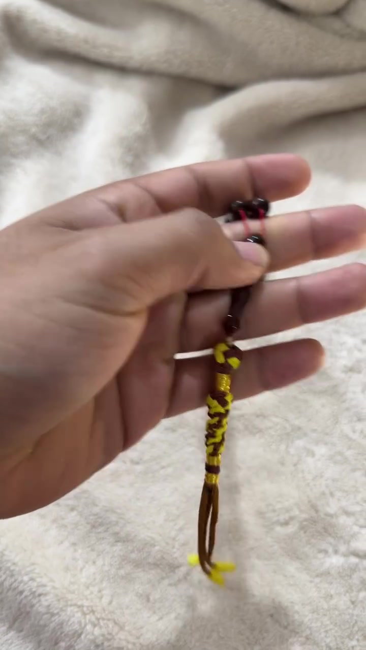 السلام عليكم 

مسباح ترتروك  قطعة غاية بالجمال ومميزة وحلوة 
محمول يومي ترهم وحلوة بالتسبيح تونس 

اكتبلي بالتعليقات واني اراسلك وادزلك تفاصيلها والسعر ..

حياكم الله


**إذا كنت صاحب هذا الإعلان وتريد حذفه لأي سبب، رجاءا أرسل رسالة إلى الدعم الفني**