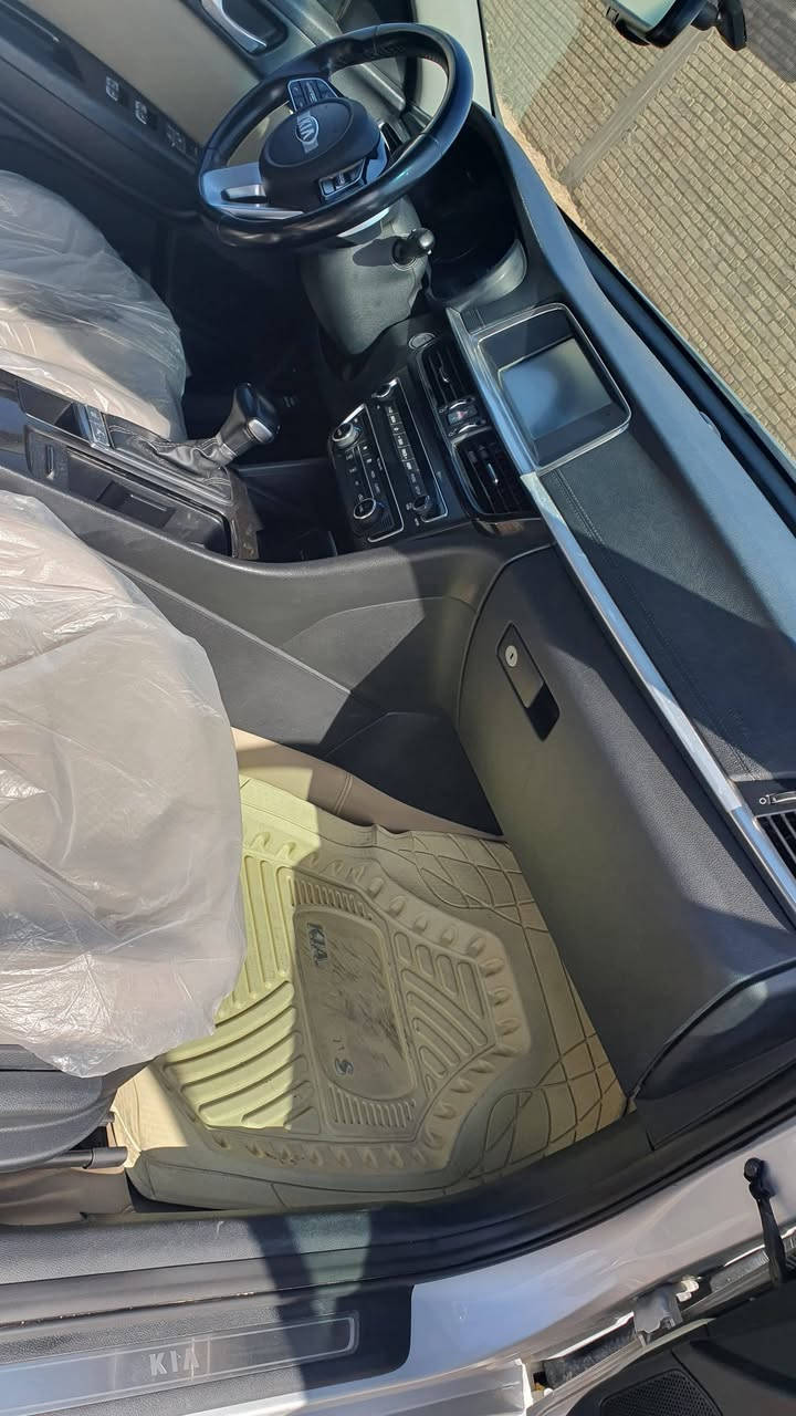 يا الله السلام عليكم كيا ابتما خليجي كفاله عامه لايت دوار لد امامي خلفي سياره جديده جداا ماشيه 133 فول بصمه مكينه 2400 رقم بغداد انكليزي  ***********
