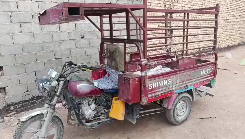 سلام عليكم ستوته للبيع موديل 13سعر مليون وربع لي يشتري يتصل ***********
