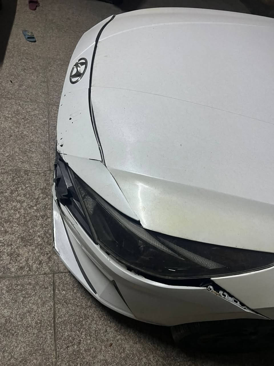 هونداي النترا 2021 اربيل وارد امريكي مكينة دوش 2000 لون ابيض صدفي العينه الكتروني
بيها موصافات كلش هواي رادارات امامي وجانبي كامرا مثبت سرعه تحديد السياقه ع المسار شاشه 
ماشيه 50 الف
السيارة وارد امريكي ضربتها مرفقه بالصور بدون ايرباك بدون دواخل 
المدكرين الامامي صبغ بدبي والبنيد بي رشتين ومبينه بالصور
المدكر الخلفي صبغ هنا بالبصرة اثر ضربه وموضحه 
باب سايق كلير بامريكا
السعر 136$ قفل

رقم تلفون ***********
