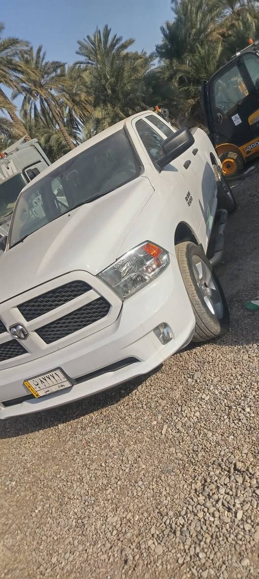 السلام عليكم
مجموع سيارات رام.فورد 
باب طويل بدي قصير
باب قصير بدي طويل
السيارة جاهزة من كل النواحي رقم بغداد شرط التحويل
اكو بيهن 2018 و 2017. و.  2019 
كير محرك شرط السونار كفاله حوادث مختلفة  بيهن كلين 
الأسعار . بيهن مجال لشراي ***********
مكان السيارات بغداد
