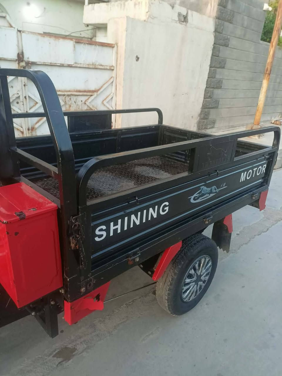 سلام عليكم ستوتة لبيع ما بيهة اي عيب مديل 21 سعر 1350 او بيهة مجال


**إذا كنت صاحب هذا الإعلان وتريد حذفه لأي سبب، رجاءا أرسل رسالة إلى الدعم الفني**