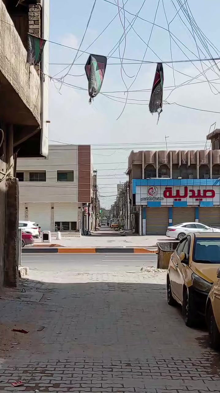 دار للبيع مدينه الصدر مساحه ١٤٤ م بناء مسلح بدايه قطاع ٤١ اول فرع ثاني بيت عن الشارع قرب سيارات كراج كربلاء للاستفسار الاتصال علئ الرقم***********
