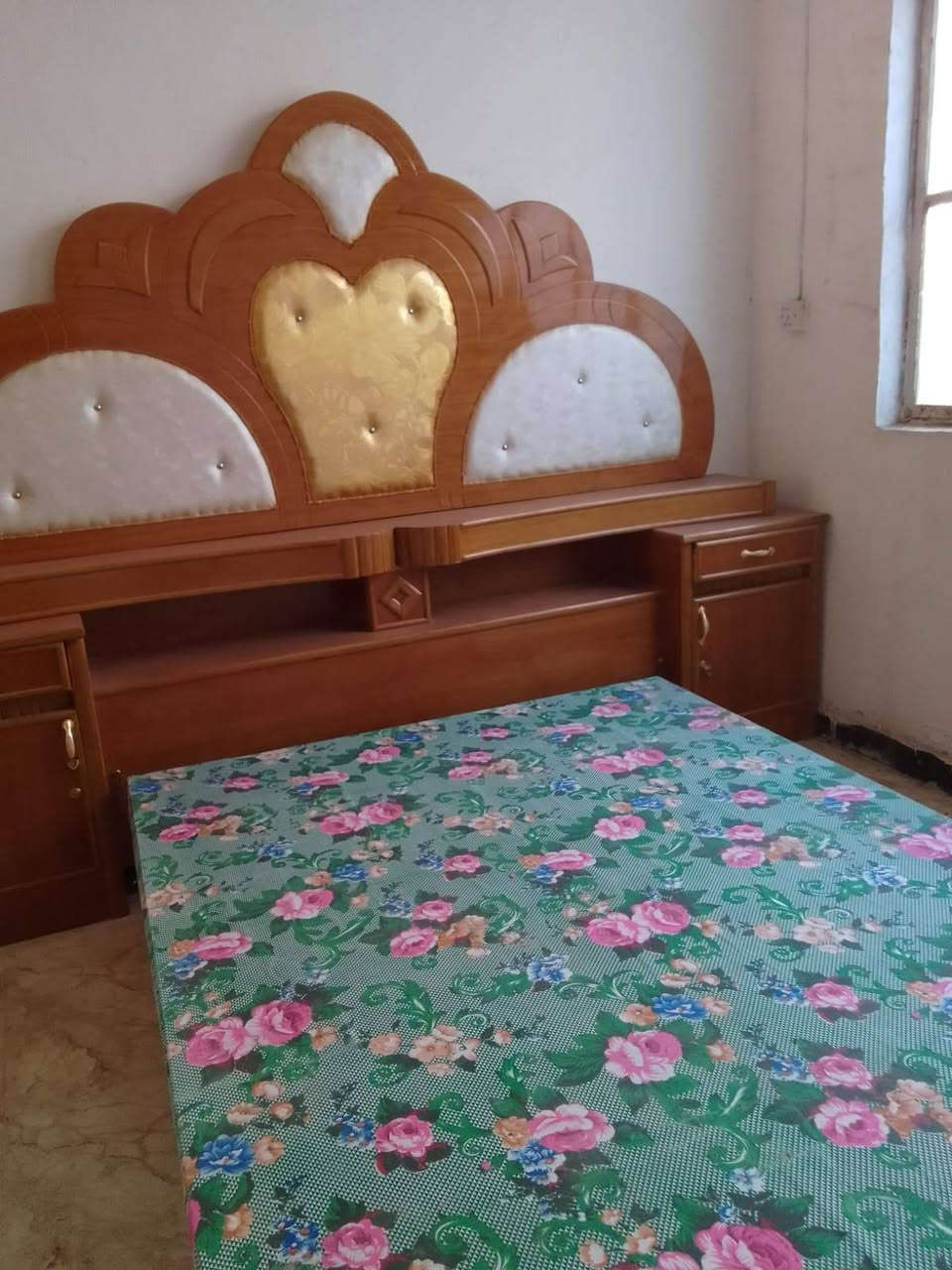 غرفة نوم كاملة ونضيفة السعر مليون و200وبيها مجال قليل


**إذا كنت صاحب هذا الإعلان وتريد حذفه لأي سبب، رجاءا أرسل رسالة إلى الدعم الفني**