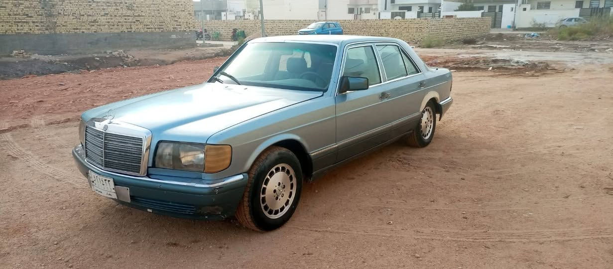 السلام عليكم للبيع مارسدس رئاسي 300  محرك وكير مال ملكه سياره جديده مكينه كير حداديه تخم تأير ويل كب سياره مكفول من ضربه داخل جديد شركه قواعد بلاد سعر 39وبيهه مجال سعر سياره بلاش مكاني ديوانيه رقم بغداد الماني ومالكهه يمي بل ديوانيه رقم تلفون
 ‏‪0783 981 4296‬‏
