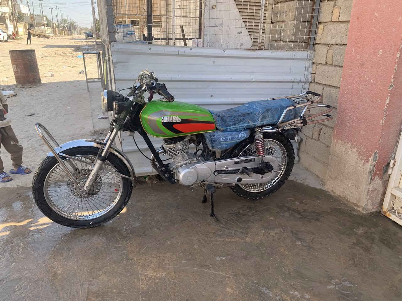 سلام عليكم دراجه أربعه كير 2023مكنيه مفتوحه قبل أسبوع انفتحت اول فتحه للبيع السعر ٤٢٥ وبي مجال للشراي رقم***********
