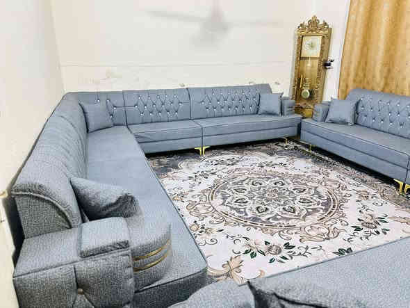 ديوانات جدد اثنين. نفس الشكل 22مقعد 14متر وكوشات 6
القماش كتان والسفنج ضغط عالي 750مكان هبهب لاتصال وتساب *********** واكو سياره توصيل بكروه
