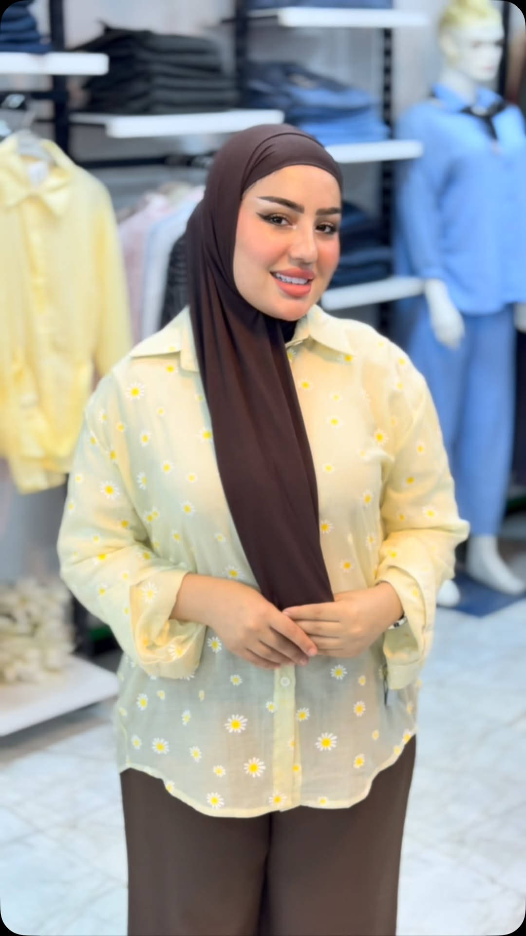 القميص الترند 😌💗💗.

متوفر باللون "الاسود، السمائي، الابيض، الوردي "

القياس فري سايز .

البنطرون متوفر باللون "النيلي، الجوزي، الاسود ،البيجي"

#explore #shopping


**إذا كنت صاحب هذا الإعلان وتريد حذفه لأي سبب، رجاءا أرسل رسالة إلى الدعم الفني**