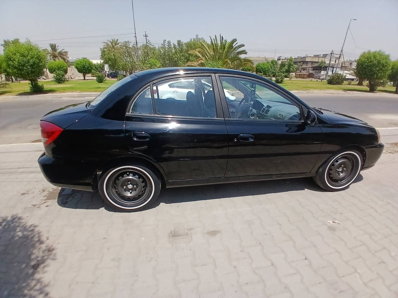 سلام عليكم كيا ريو 2004 رقم بغداد باسمي تحويل ثاني يوم جاهزه كير محرك تخم تاير حداديه 75%  اليوم كلج التبريد عندي وكف تبريدها كله شغال دوشمه سفريات تخم تاير خط ابيض الشراي يخابر وبخدمته ***********
