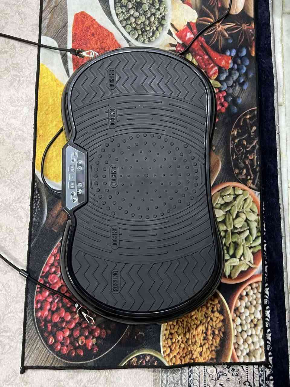 جهاز الهزاز الآصلي لنحت الجسم
📍مميزات الجهاز:
✅ جهاز هزاز رياضي للتنحيف
✅ يعمل على حرق الدهون
✅ تنحيف البطن والأرداف
 10 دقائق من التمرين تعادل نصف ساعة من الركض
✅ يساعد في تكسير الدهون عند السرعات المنخفضة
✅ يشد ترهلات الجسم عند السرعات العالية
✅ يساهم في تسريع الدورة الدموية
✅ يحتوي على شاشة لعرض الوقت والسرعة
✅ يُستخدم لكلا الجنسين
✅ يساعد في فقدان الوزن من خلال إزالة الدهون والترهلات
✅ يحسن التوازن والمرونة


**إذا كنت صاحب هذا الإعلان وتريد حذفه لأي سبب، رجاءا أرسل رسالة إلى الدعم الفني**