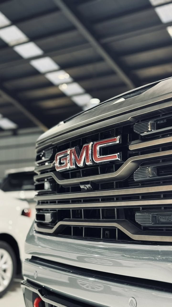 وحش الامریكي ⬇️

GMC SIERRA AT4 2024
.
V8 6.2L
.
ماشية ٢٠ الف مايل.
.
سيارة بس بنيد صبغ حتى راديتر بلادي، رقم الشاصي: 3GTUUEEL5RG111755
.
مواصفات:
كاميرات 360 درجة  
فتحة 
شاشة كبيرة
مري ضب كهرباء
خاصية تشغيل عن بعد
كشنات تدفية و تبريد و خزن
خاصية Apple Car Play
خاصية Android Auto 
اضوية امامية ليد
اضوية خلفية ليد
لايت بالمراية
كراسي خلفية مدفية
نظام صوتي مميزز نوع Bose
كاميرا خلفية
كاميرا امامية
حساسات امامية
حساسات خلفية 
تنبيه الحساسات عن طريق كرسي الشوفير
رادار امامي
تحديد مسارب
مثبت سرعة
مانع تصادم
دفع رباعي ( 4*4 ) 
بعد هواي مواصفات.
.
سعر السيارة 420$ و بي مجال بسيط 
.
***********
.
