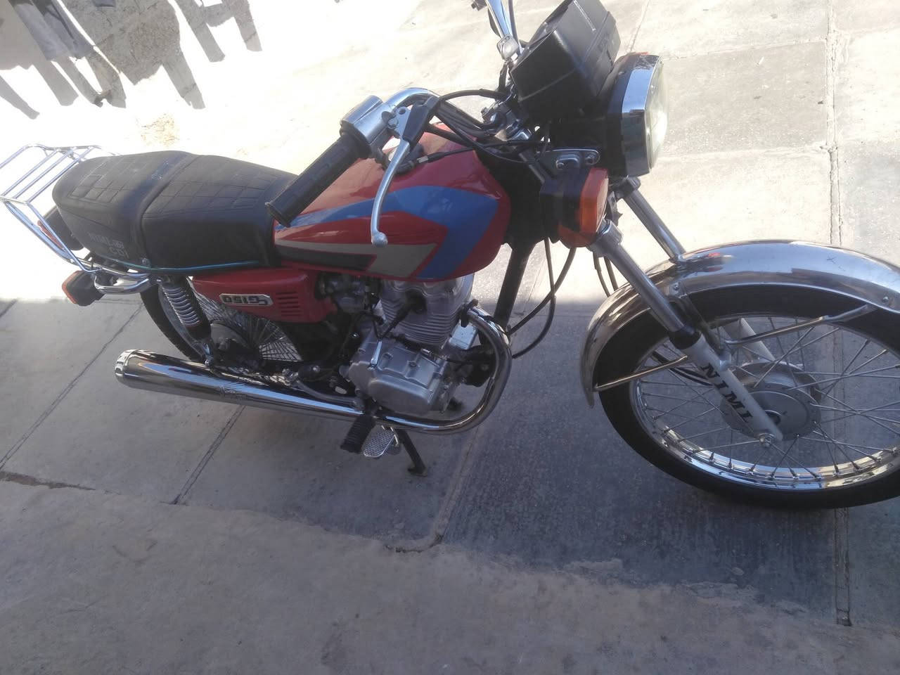 دراجة نامه دراجه نظيفه جديده ٢٥ اي نقص مابيه بس واير مال كلج يتبدل فقط عنوان بغداد لشعله السعر ٦٠٠ @***********
