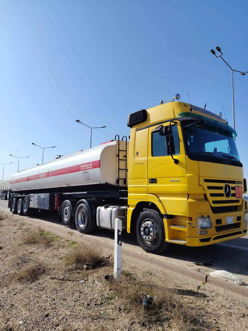 اكتروس سنكل خلفي ٢٠٠٤ طوناجه GPS وتصريح بايلر تكيال ٣٦٠٠٠ تانكي أردني شاصي ١٠ مجموعه جوبلس شغل خليل الحداد السياره مكفوله قماره شاصي ومحرك سبلت شغال على البطاريه تخم تاير شغاله حالين على مصفى كربلاء رقم انبار مشروع وطني دخول الأردن تحويل مباشر المكان الرمادي ***********
