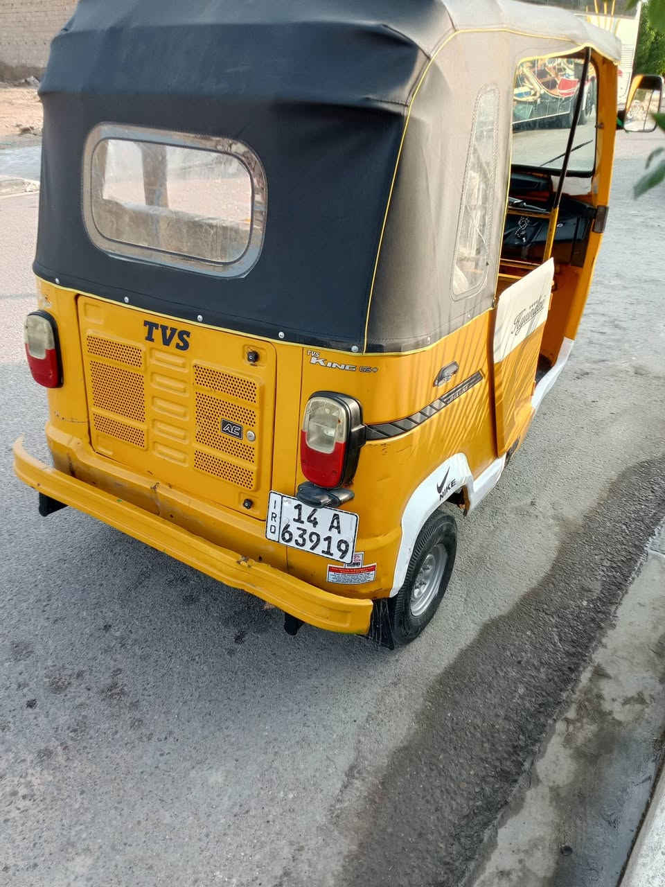 السلام عليكم تكتك للبيع موديل 2020تكتك بدي كفاله مكينه بس قبق ولفات مبدل مكان القبله ***********
