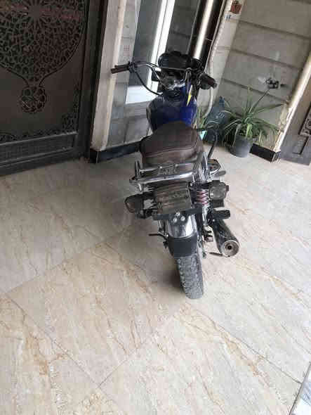 السلام عليكم تايكر 23للبيع دراجه حلوه ونضيفه محرك شرط شلعه ومعدل دشبول ماعرف طافي بس سماعه تشتغل والناره مال دشبول تشتغل كهربائيات شرط عدا الشاير مفصولات السعر 525وبيها مجال المكان ديالى دلي عباس اي استفسار ع رقم:***********اخوان رجاً  لحد يكلي تعالي تريدها تعال اخذها وشايف خيرها
