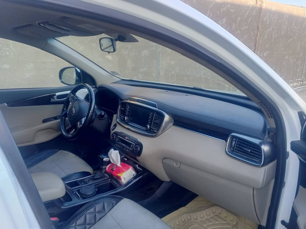 للبيع كيا سورنتو 2020  فوول ماعده الني رامه بصمه مكينه 6سلندر  وكير جدد ( وحداديه  تبريد ثلج 7 راكب 3 قطع تبريد ويل كب كروم رقم بغداد نكليزي مشروع وطني وين ماكان تتحول  سياره نضيفه وحلوه مال جناي احلى من الصور السعر 260  بيها مجال النجف الأشرف
***********
