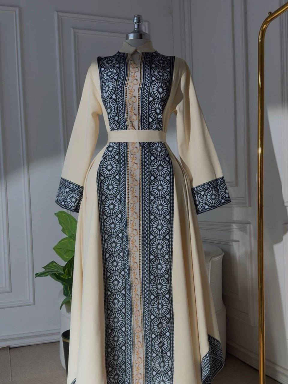 فستان رمضاني

خامة جسيكا تركي 
38-40-42-44-46-48

السعر 30


**إذا كنت صاحب هذا الإعلان وتريد حذفه لأي سبب، رجاءا أرسل رسالة إلى الدعم الفني**