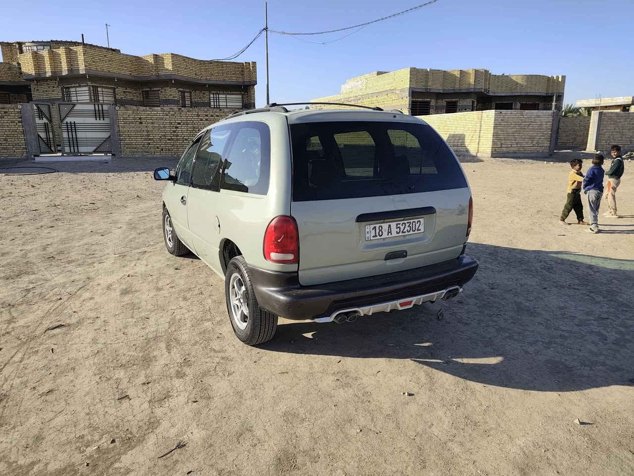 موديل 2000رقم انگليزي بابل بسمي 
تبريد قطعتين ثلج السياره خير من الله 
جاهزه من كلشي 
العنوان سوق الشيوخ رقم الهاتف *********** حمزة, القادسية
