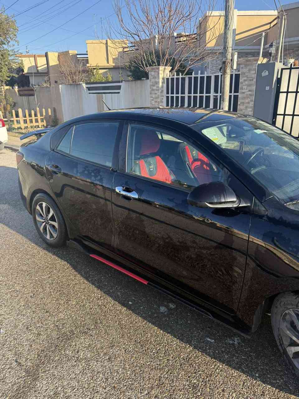 2023 KIA Rio, LX
بصمه 
رادار خلفي
شاشه كبيره 
كامره خلفيه 
ايرباك الدشبول والستيرن سليمه 
بجم كبس
الجاملغ خلف السكن والباب صبغ والجملغ خلف السايق والباب الخلفي كلير ويه التكمه كلير فقط بدون معجون بدون كص 
السياره مرقمة اربيل هزه وفحص جديد 
السعر المطلوب 115 وبيها مجال 
للاستفسار : ***********
