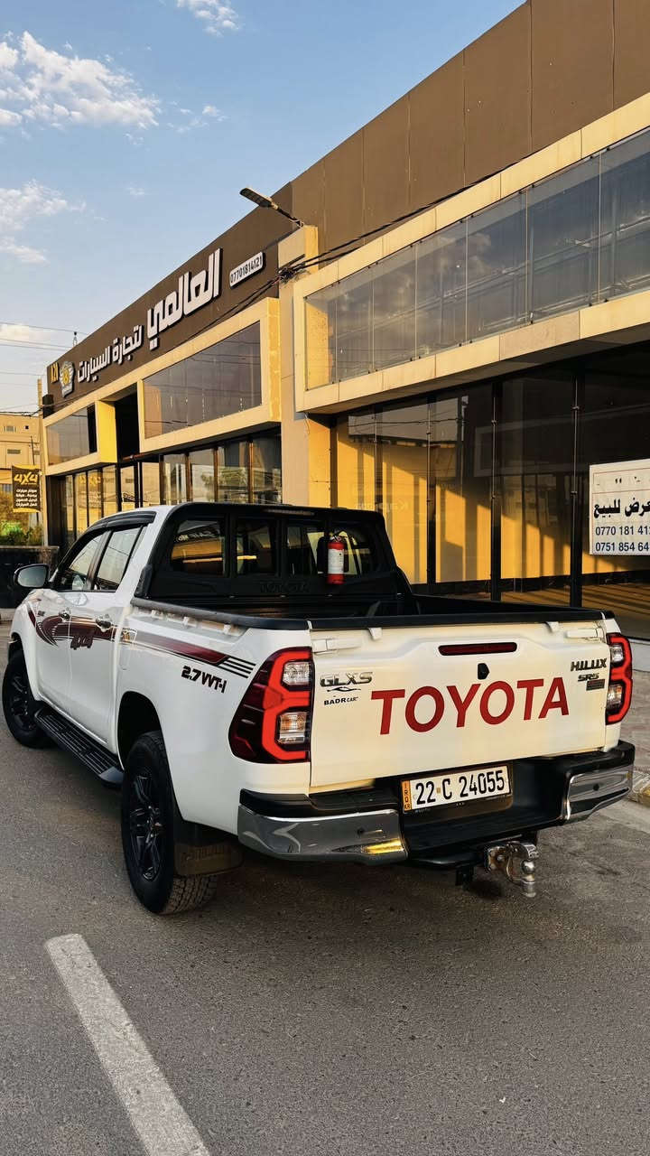هايلوكس ٢٠٢١ سيد نهرو باب اول بصمة ابواب بصمة تشغيل بوند جكات ماشيه ١٠٠ الف مكفوله من الصبغ والبارد فقط ملاحضات بسيطه رقم اربيل باسمي سنويا لل ٣١ مكان السياره موصل حي النور 
السعر قفلها ٢٩٥ ومجال 

***********
***********

