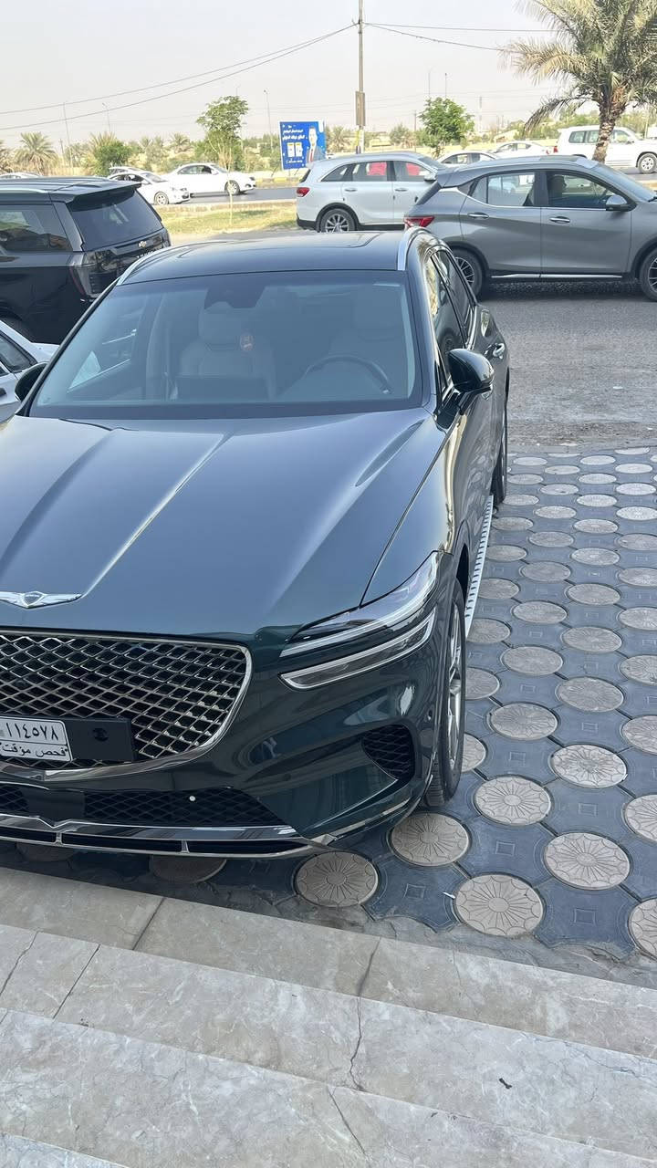 السلام عليكم 
Gv70 2023 
2500T
ماشيه 30 الف كيلو 
السياره نظيفه جدا مثل ما موضحه بالصور حادث خفيف جدا شبر بالبنيد فقط بدون صبغ 
وصار بيها شخط بالجاملغ الامامي الايمن + bdr اصبعين بالباب الخلفي 
السعر 295 وقابل للتفاوض 
واتساب ***********
